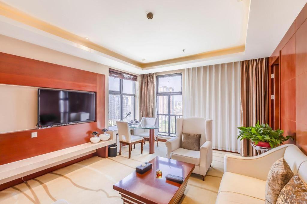 Grand Metropark Hotel Shangqiu Экстерьер фото